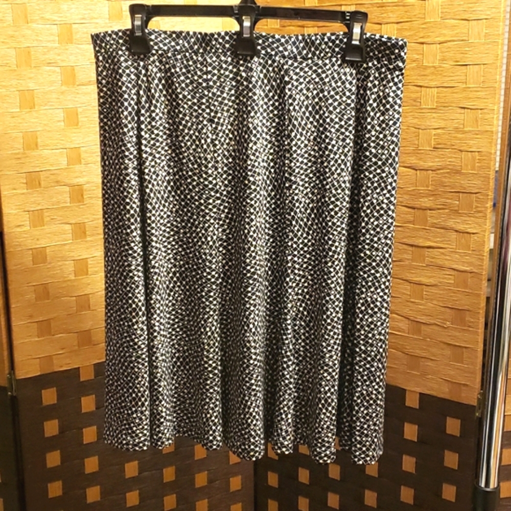Axcess a liz Claiborne company Skirt In A Great Travel Material